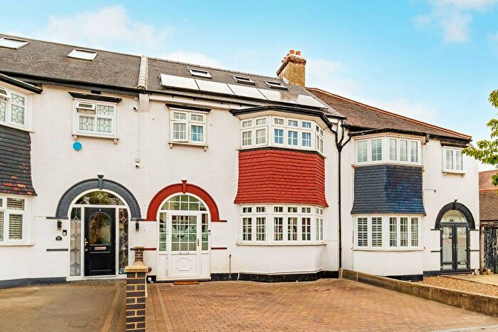 5 Bedroom Terraced House For Sale In Hillcote Avenue, Norbury, London, SW16