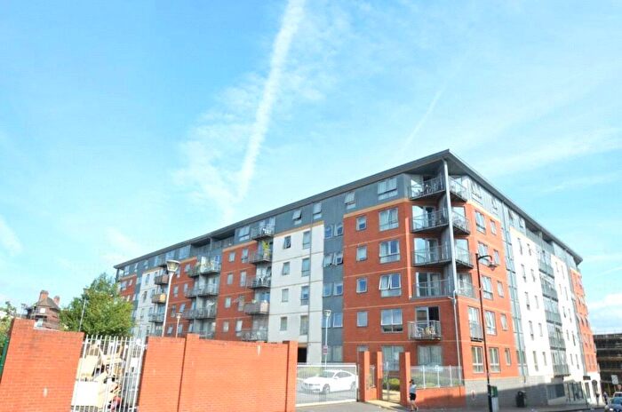 2 Bedroom Flat To Rent In Hall Street, Birmingham, West Midlands, B18