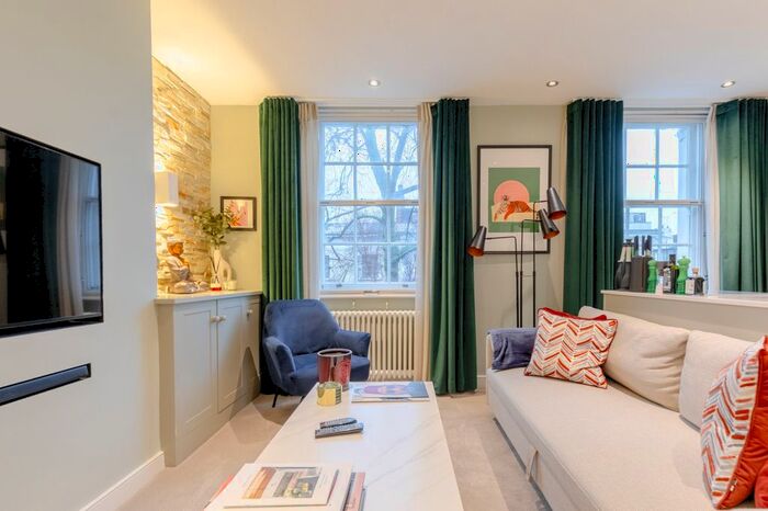 1 Bedroom Flat To Rent In Lndn-L - Ledbury Road, London . Bills Included., W11