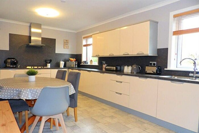 3 Bedroom End Of Terrace House For Sale In Crosshill Avenue, Campbeltown, PA28
