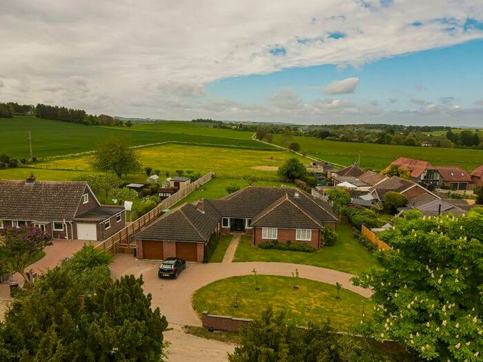 5 Bedroom Detached Bungalow For Sale In The Lynch, East Hendred, OX12