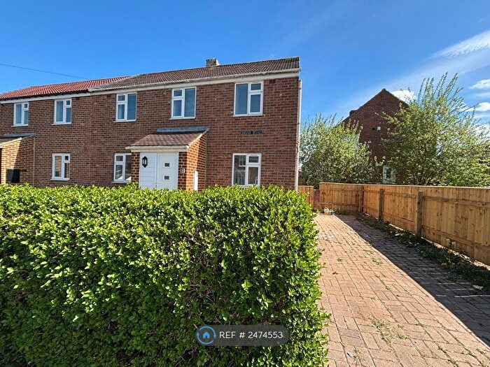 3 Bedroom Semi-Detached House To Rent In Briar Road, Durham, DH1