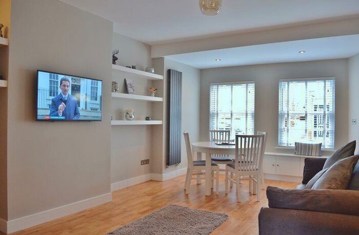 1 Bedroom Flat To Rent In New High Street, Oxford, OX3