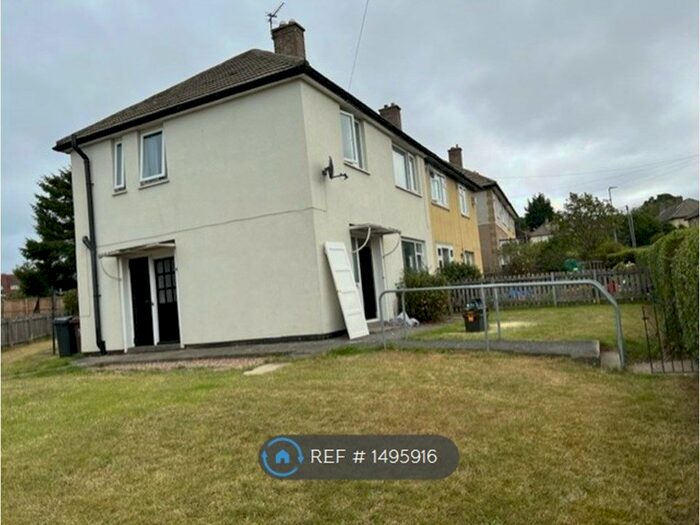 3 Bedroom Semi-Detached House To Rent In Kentmere Close, Leeds, LS14