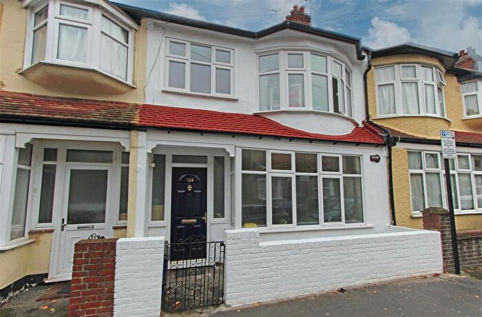 3 Bedroom Terraced House To Rent In Addiscombe Court Road, Croydon, CR0