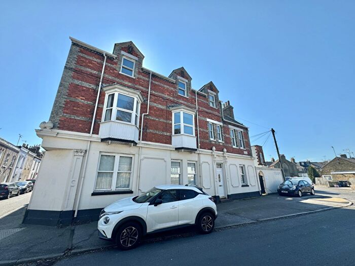 2 Bedroom Flat To Rent In St. Lukes Avenue, Ramsgate, CT11