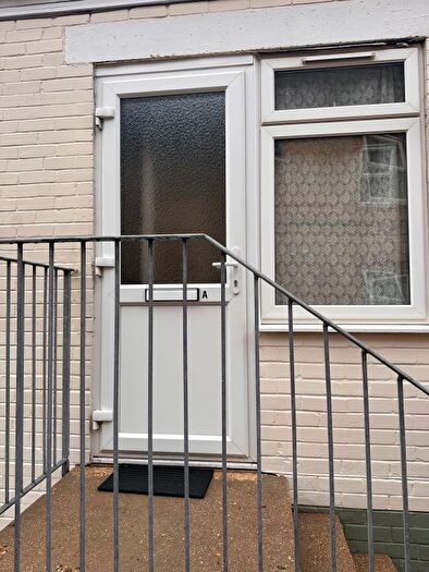 Studio To Rent In Crescent Road, Bournemouth, BH2