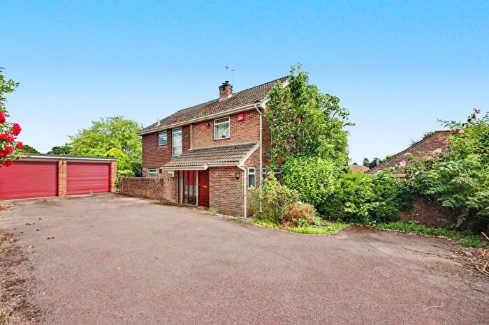 4 Bedroom Detached House For Sale In Chestnut Rise, Droxford, SO32