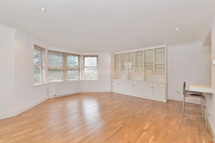 2 Bedroom Flat For Sale In Woodfield Road, Ealing, London, W5