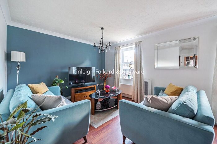 4 Bedroom Detached House To Rent In Silbury Avenue, Mitcham, CR4