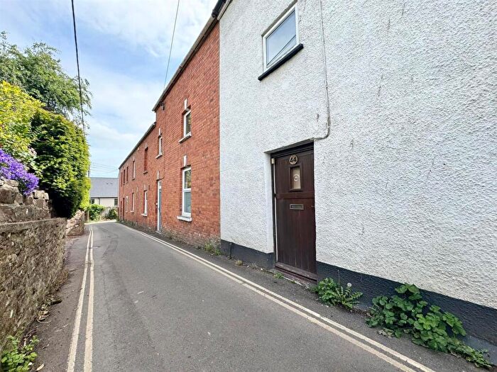 3 Bedroom House For Sale In Water Lane, Tiverton, EX16
