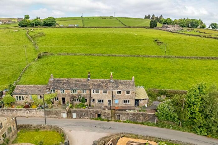 3 Bedroom Semi-Detached House For Sale In Flush House Lane, Holmfirth, HD9