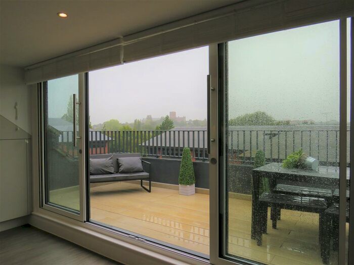 2 Bedroom Apartment To Rent In Everard Close, St. Albans, AL1