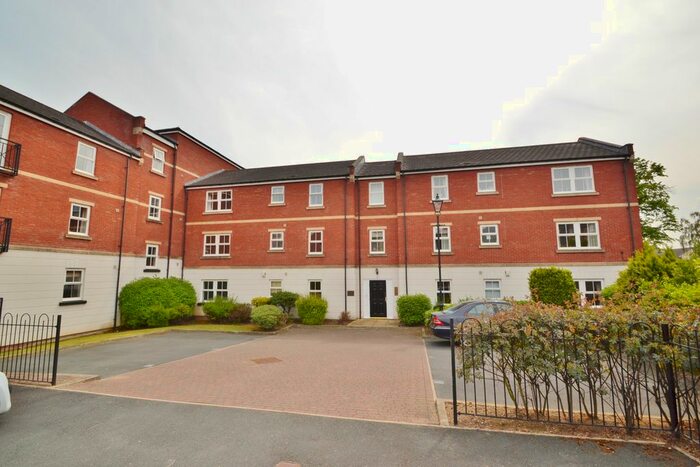 2 Bedroom Flat To Rent In Mansion Gate Drive, Chapel Allerton, Leeds, LS7