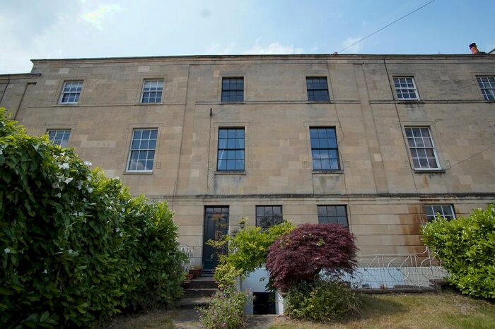 6 Bedroom Terraced House To Rent In Redland Terrace, Redland, Bristol BS6
