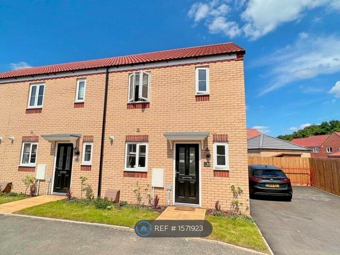 2 Bedroom Semi-Detached House To Rent In Lingfield Park, Bourne, PE10