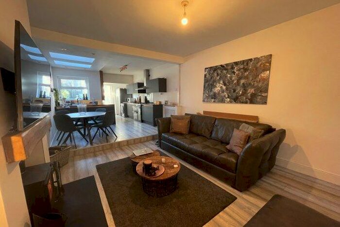 3 Bedroom Property To Rent In Manilla Road, Birmingham B29