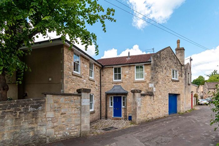 3 Bedroom Semi Detached House To Rent In Upper Lansdown Mews, Bath, BA1