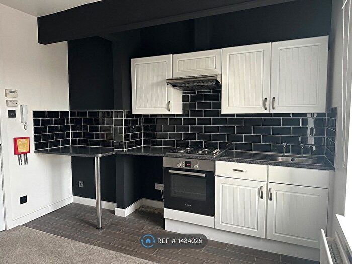 1 Bedroom Flat To Rent In Leymoor Road, Huddersfield, HD7