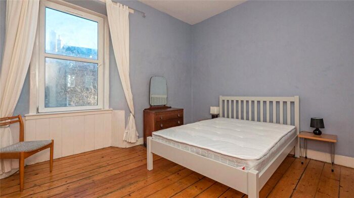 1 Bedroom Flat To Rent In Lyne Street, Edinburgh, EH7