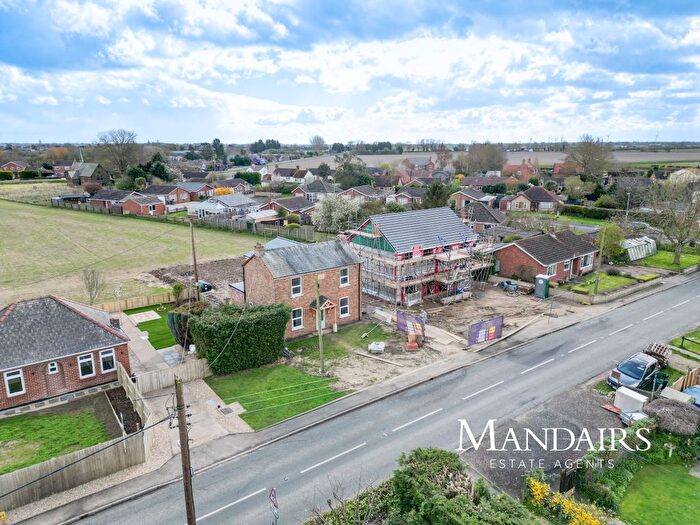 3 Bedroom Detached House For Sale In Holbeach Drove Gate, Holbeach Drove, Spalding, PE12