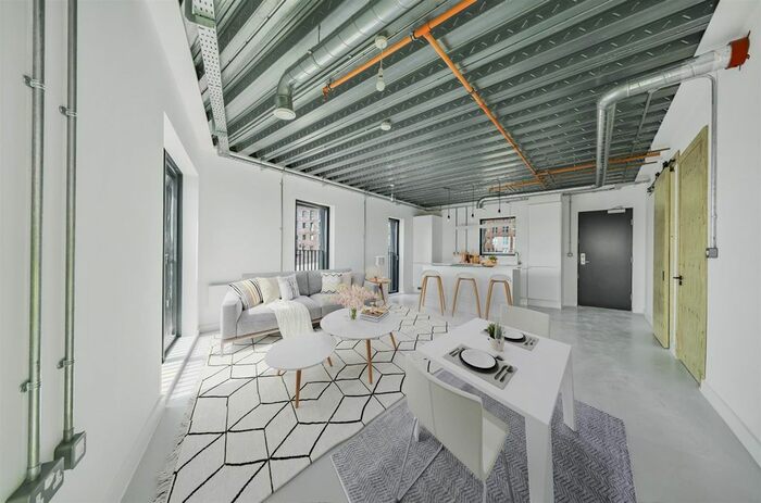 2 Bedroom Flat To Rent In Secret Garden, Leeds, LS9