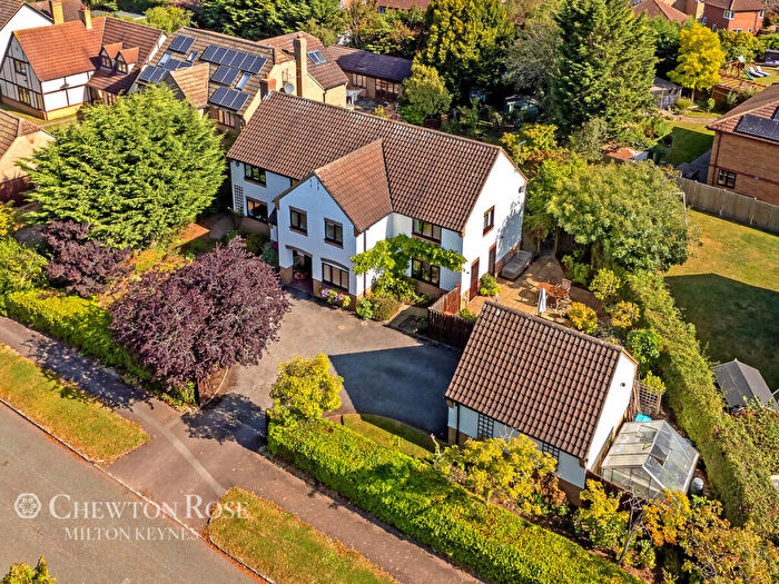 5 Bedroom Detached House For Sale In Fortescue Drive, Shenley Church End, MK5