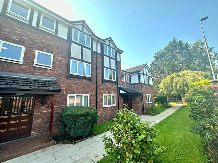 2 Bedroom Flat To Rent In Half Edge Lane, Eccles, Manchester, Greater Manchester, M30