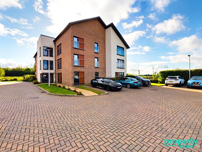 2 Bedroom Flat For Sale In Gardenia Gate, East Kilbride, Glasgow, South Lanarkshire, G74