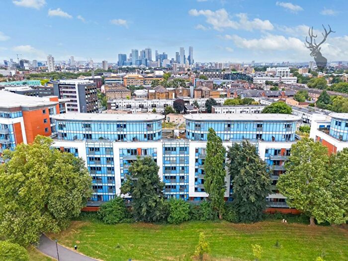 2 Bedroom Flat To Rent In Meath Crescent, London, E2