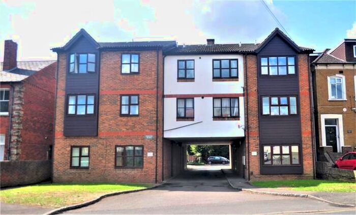 1 Bedroom Apartment To Rent In Phoenix Place, 41-43 Gresham Road, Staines-upon-thames, Surrey, TW18
