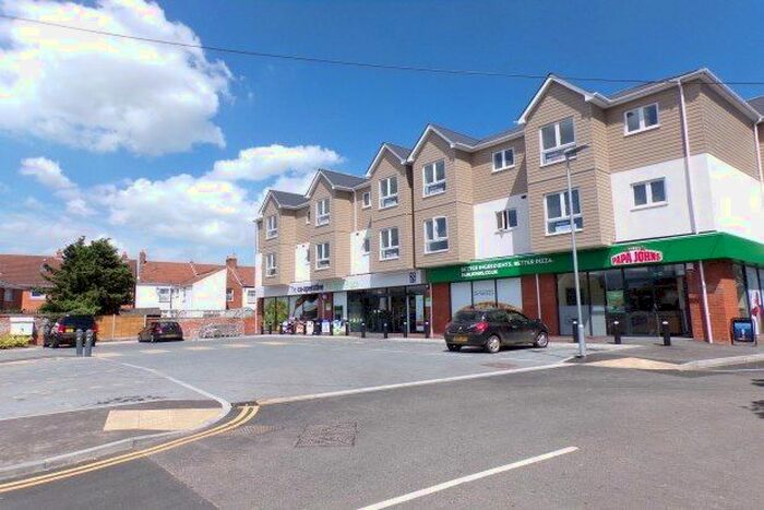 2 Bedroom Property To Rent In Paragon House, Bridgwater, TA6