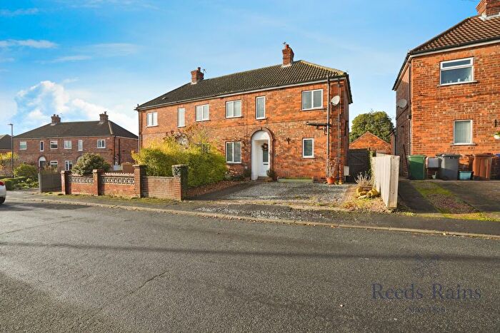 3 Bedroom Semi-Detached House For Sale In St. Leonards Avenue, Osgodby, Selby, North Yorkshire, YO8