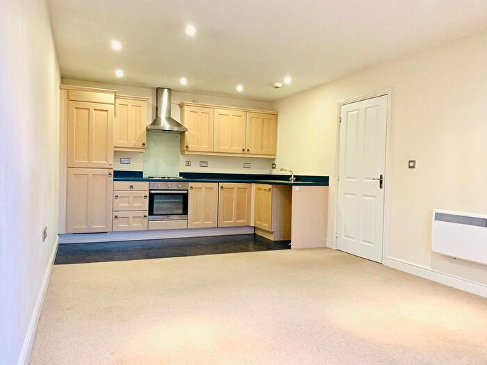 2 Bedroom Flat To Rent In Olsen Rise, Lincoln, LN2