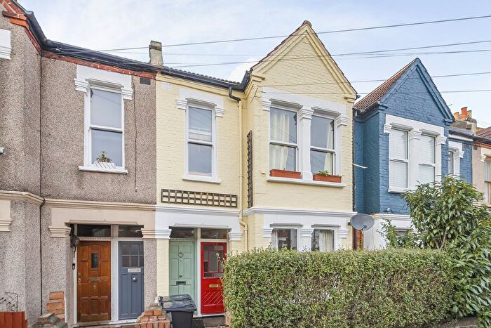 2 Bedroom Flat To Rent In Bruce Road, Mitcham, CR4
