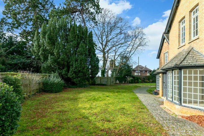 4 Bedroom Flat To Rent In Foxton Close, Oxford, OX2