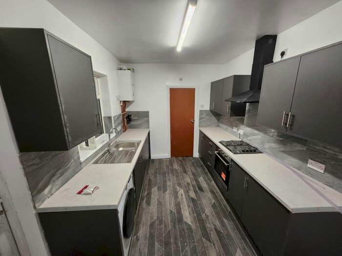 1 Bedroom Flat To Rent In Stockingstone Road, Luton, LU2