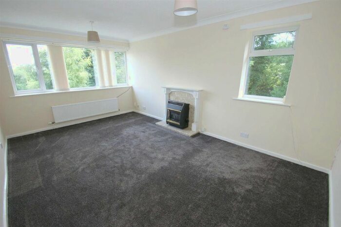 2 Bedroom Flat To Rent In Lane End Court, Alwoodley, Leeds, LS17