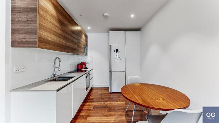 1 Bedroom Apartment To Rent In Well Street, London, E9