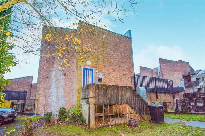 2 Bedroom Property To Rent In Fairwater Square, Fairwater, Cwmbran, NP44