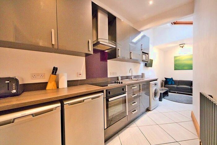 4 Bedroom Property To Rent In Gordon Avenue, Leicester LE2