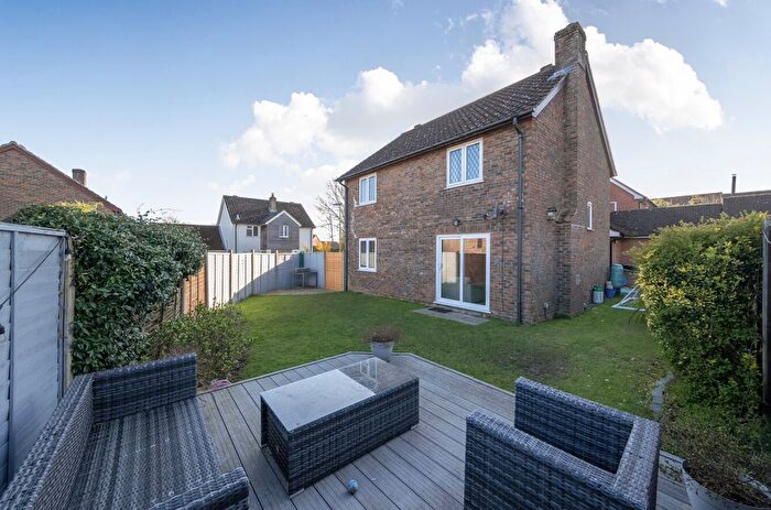 3 Bedroom Detached House For Sale In Long Barrow Close, South Wonston, Winchester, Hampshire, SO21