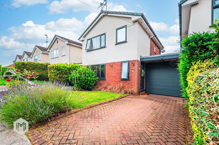 3 Bedroom Link Detached House For Sale In Whalley Drive, Bury, BL8