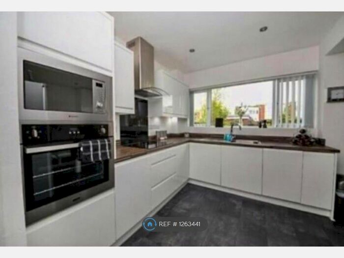 3 Bedroom Terraced House To Rent In Morris Street, Wigan WN1