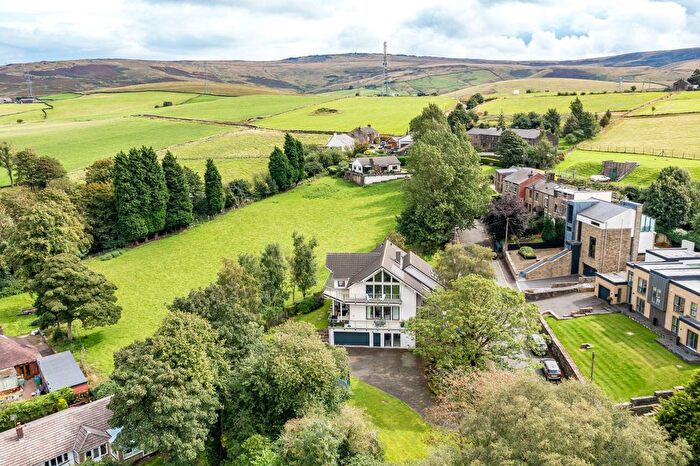 4 Bedroom Detached House For Sale In Blackstone Edge Old Road, Littleborough, Lancashire, OL15