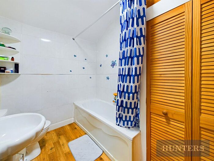 2 Bedroom Terraced House For Sale In Hibernia Street, Scarborough, YO12