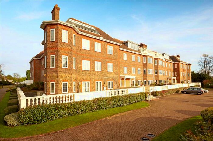 2 Bedroom Apartment To Rent In Wray Mill House, Batts Hill, Reigate, Surrey, RH2