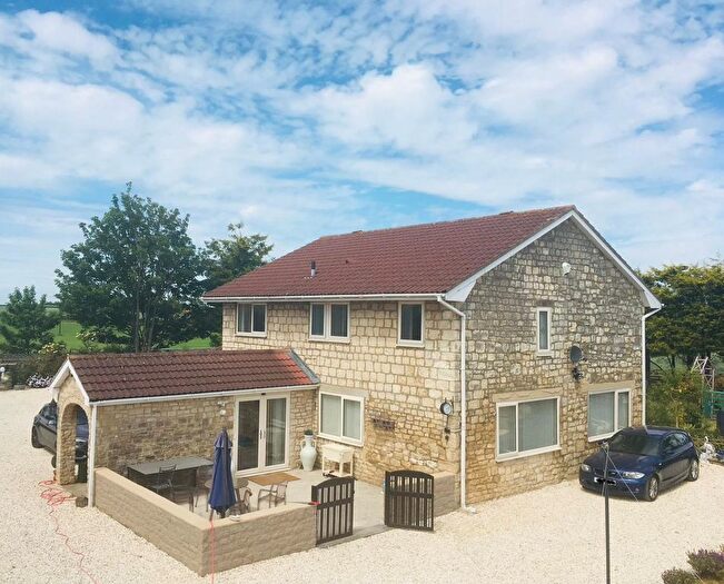 4 Bedroom Detached House For Sale In Leeds Road, Tadcaster, LS24