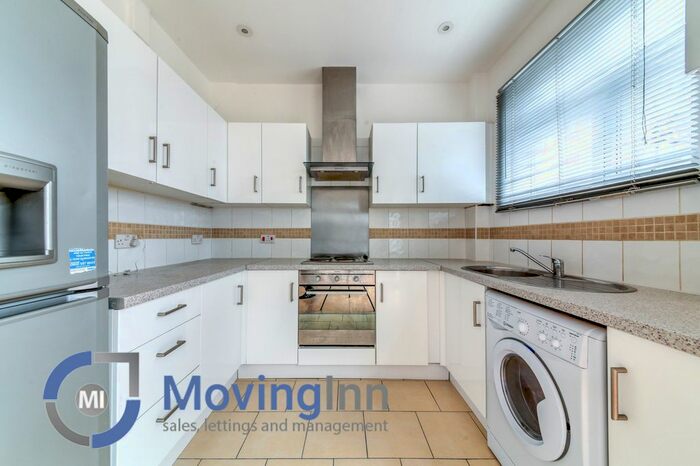 4 Bedroom Terraced House To Rent In Braeside Road, Streatham Common, SW16