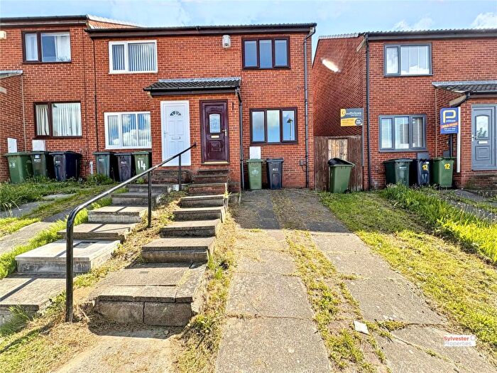 2 Bedroom End Of Terrace House For Sale In Byron Court, Swalwell, Newcastle Upon Tyne, NE16